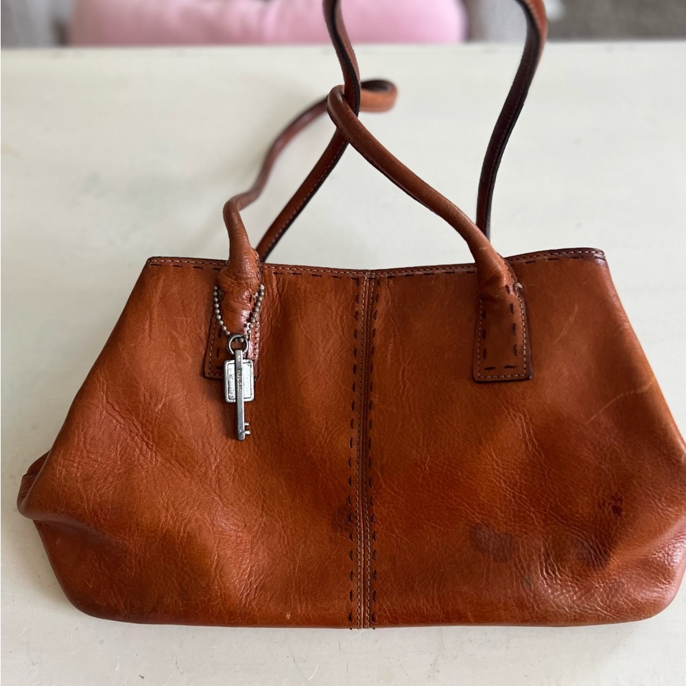 Vintage leather fossil over shoulder purse